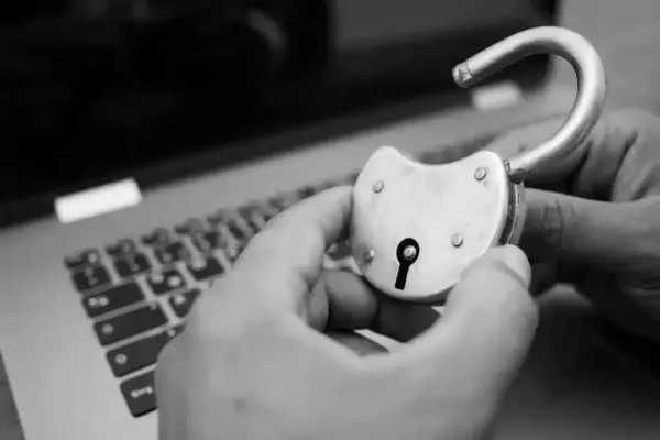 Các nhà nghiên cứu đã xem xét 19 tỷ mật khẩu. Trên 90% trong số đó bị hút